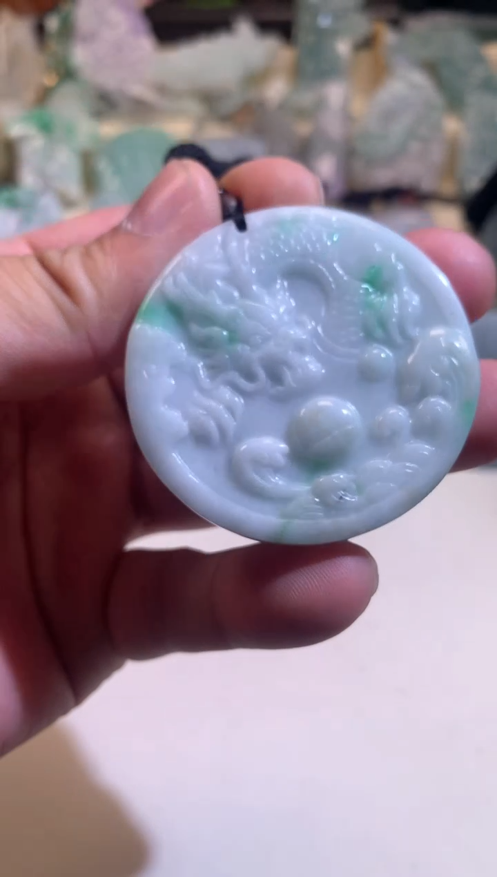 【闪购商品】翡翠颈饰未镶嵌01/25/19