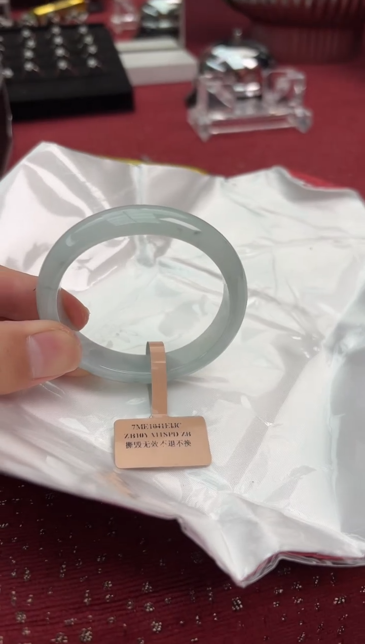 【闪购商品】翡翠手镯（贵妃镯）未镶嵌7手镯