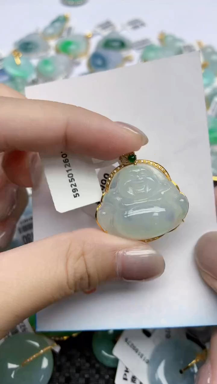 【闪购商品】翡翠颈饰18K金镶嵌天然翡翠A货