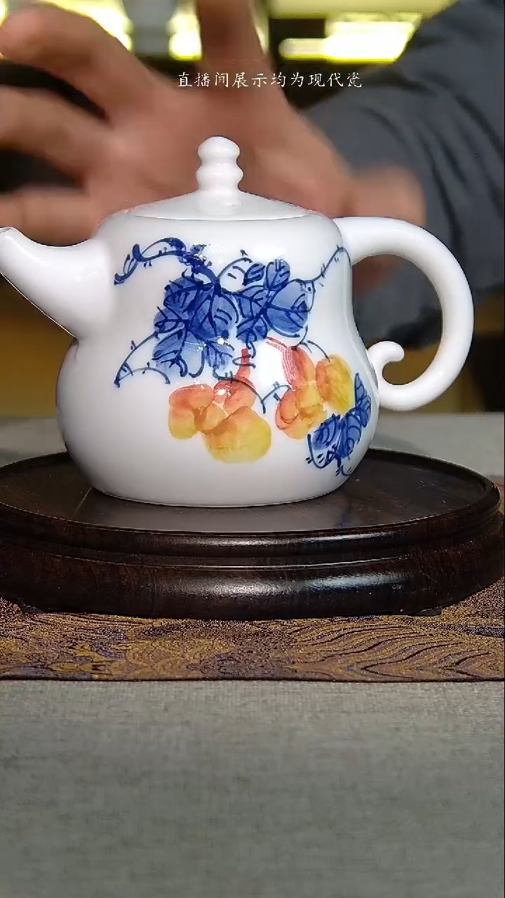 景德镇全手工全手绘青花佳彩五福临门茶壶