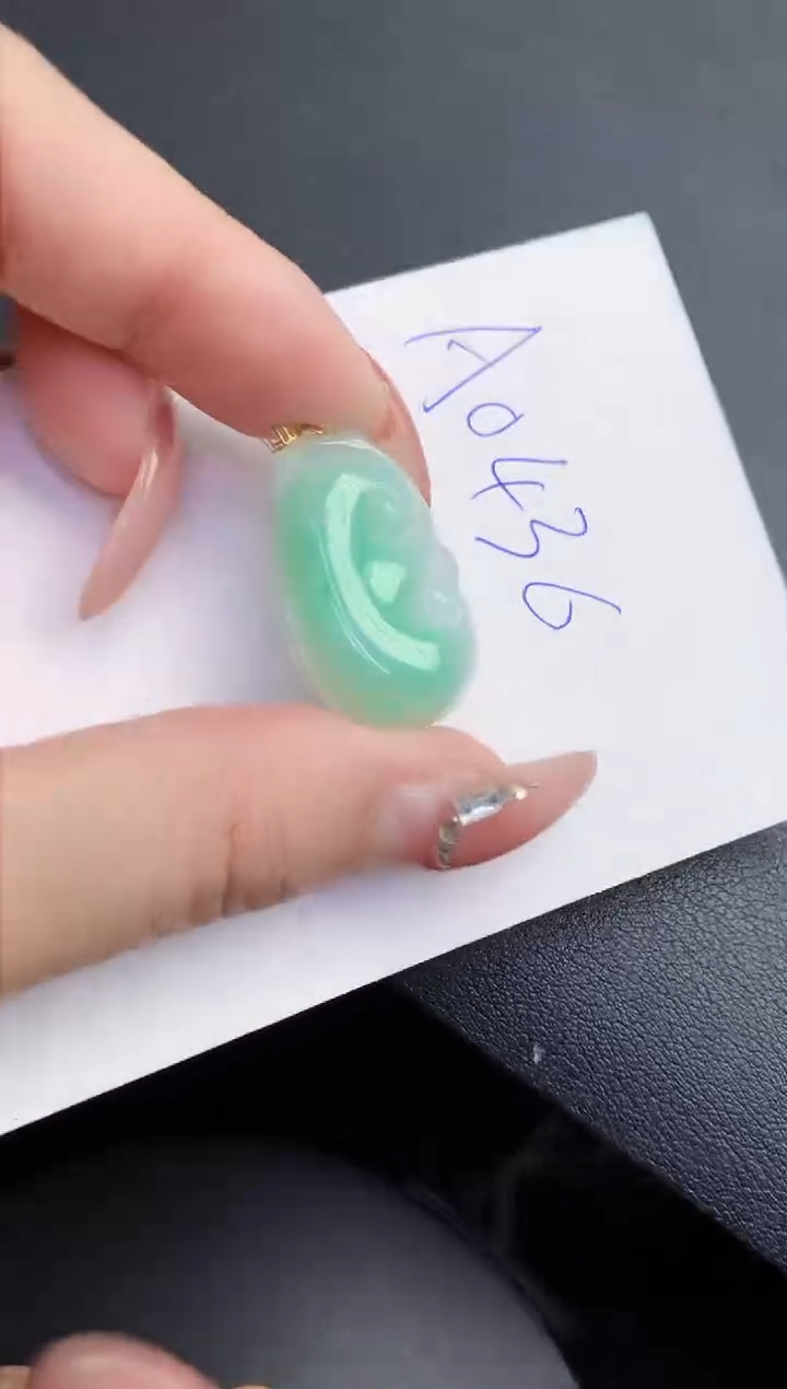 【闪购商品】翡翠颈饰18K金镶嵌00000000000