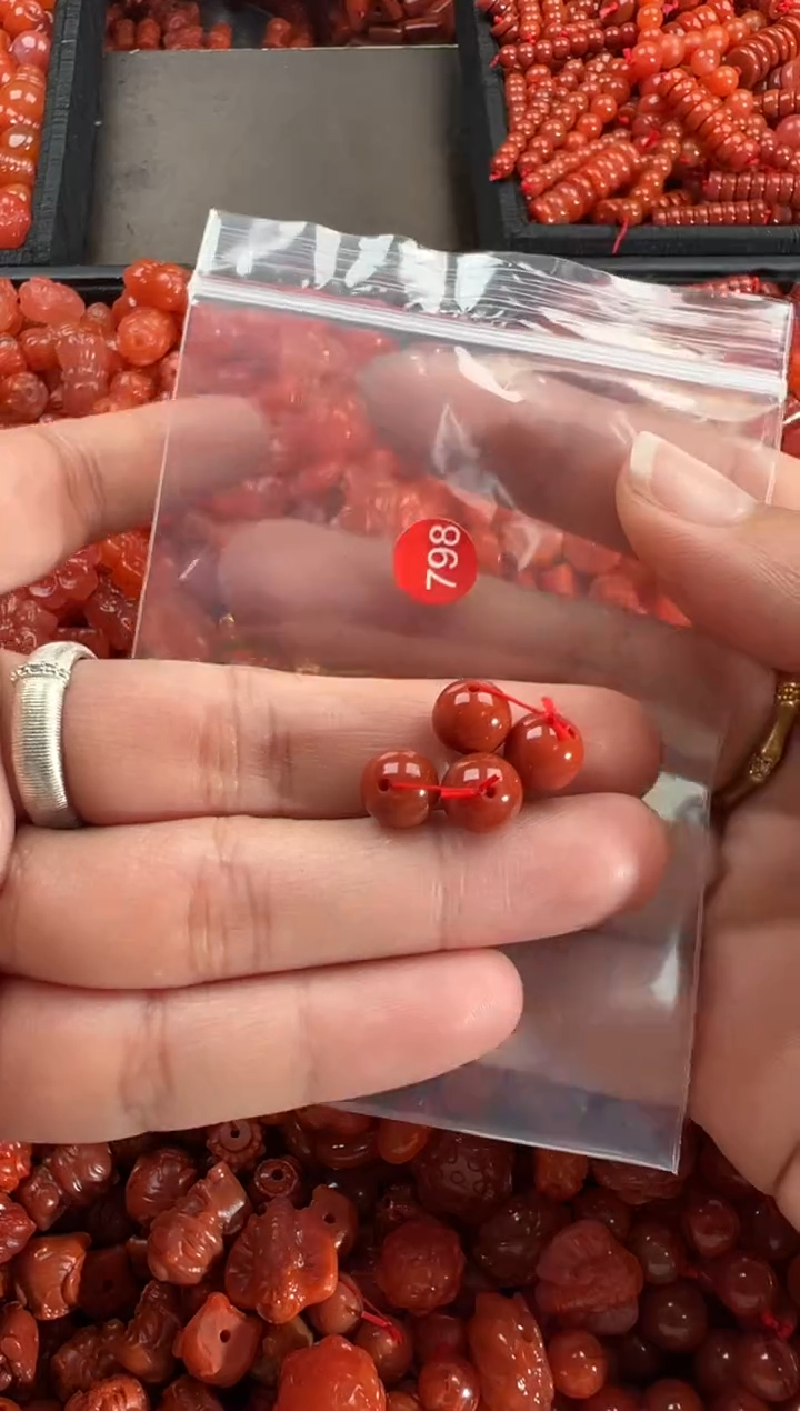 【闪购商品】南红玛瑙颈饰未镶嵌1
