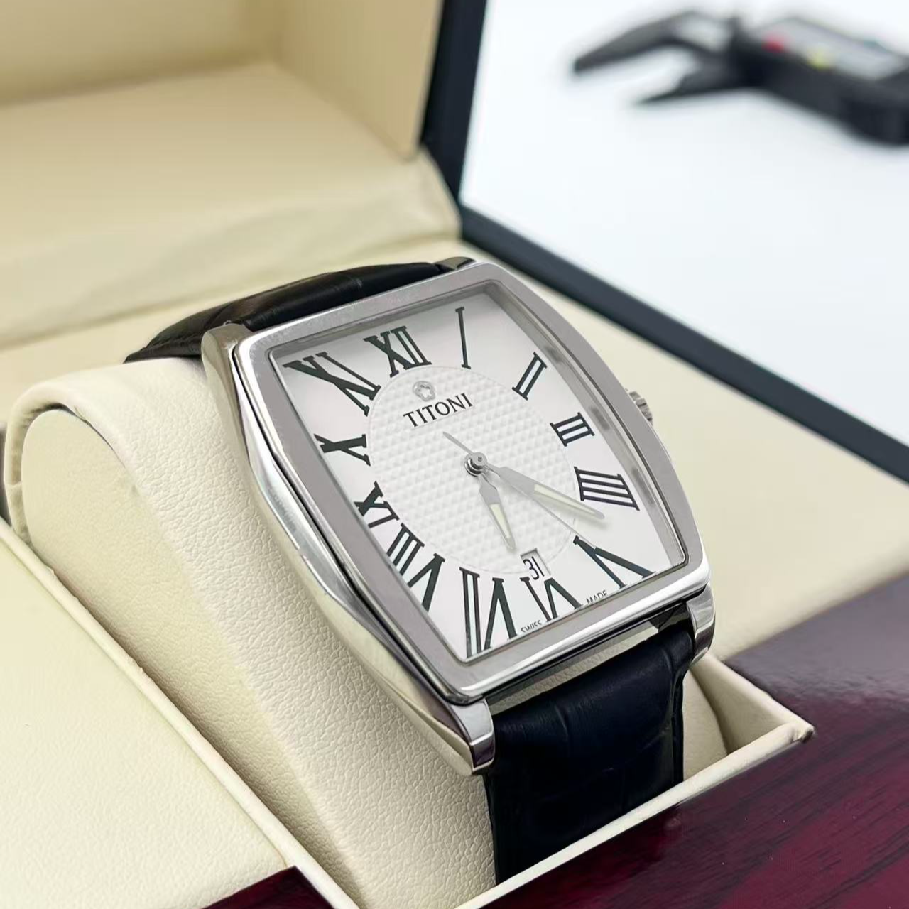 95新 Titoni/梅花 梅花/华尔街系列/表径38*39mm/