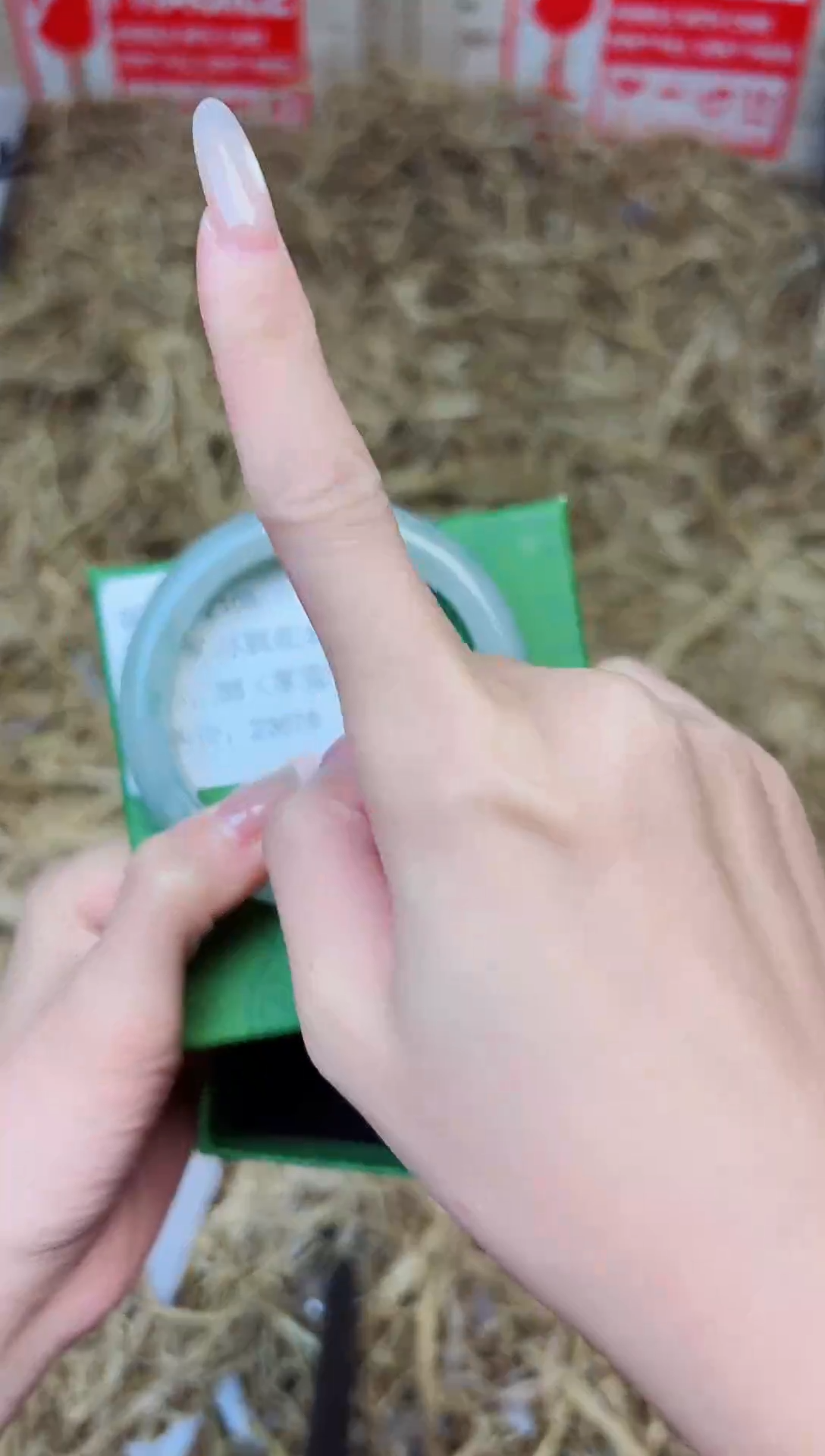 未镶嵌手镯石英质玉2109天山翠56