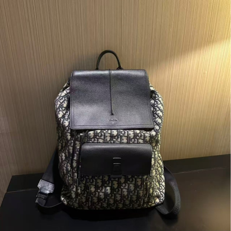 95新 DIOR/迪奥 乱乱子中古/女士/双肩包/117602