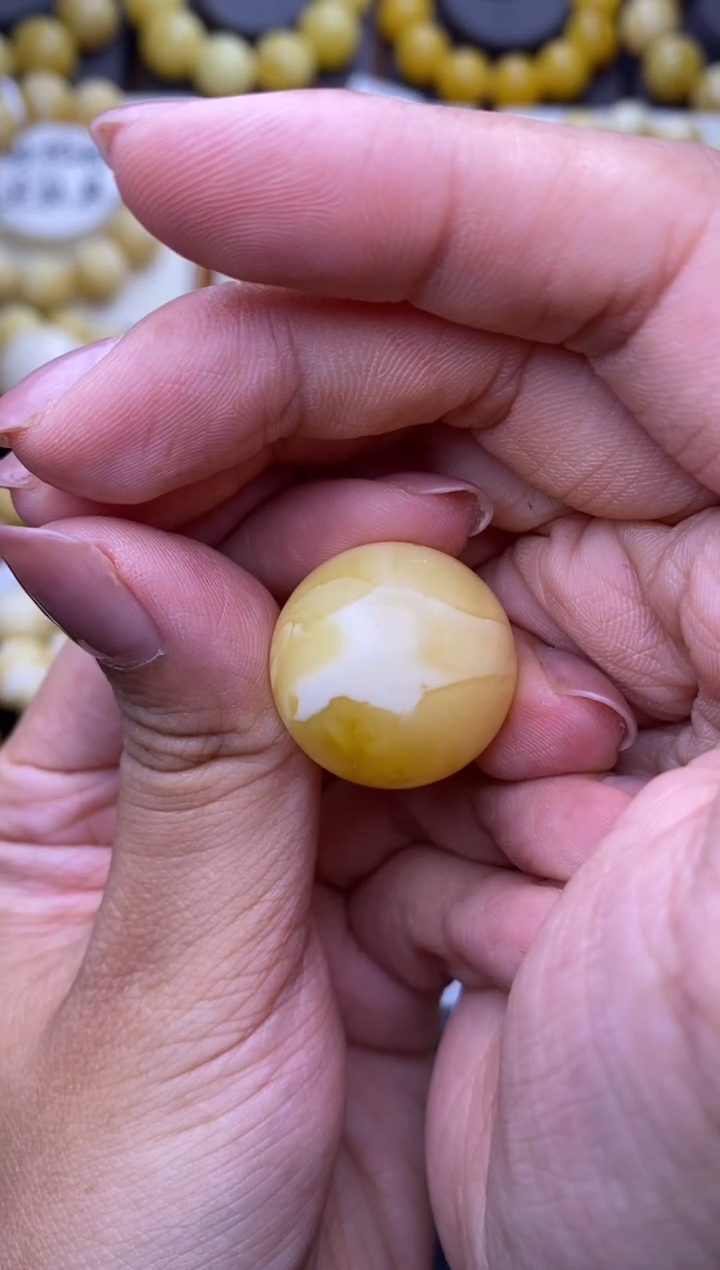 裸石琥珀未镶嵌大小姐珠宝42