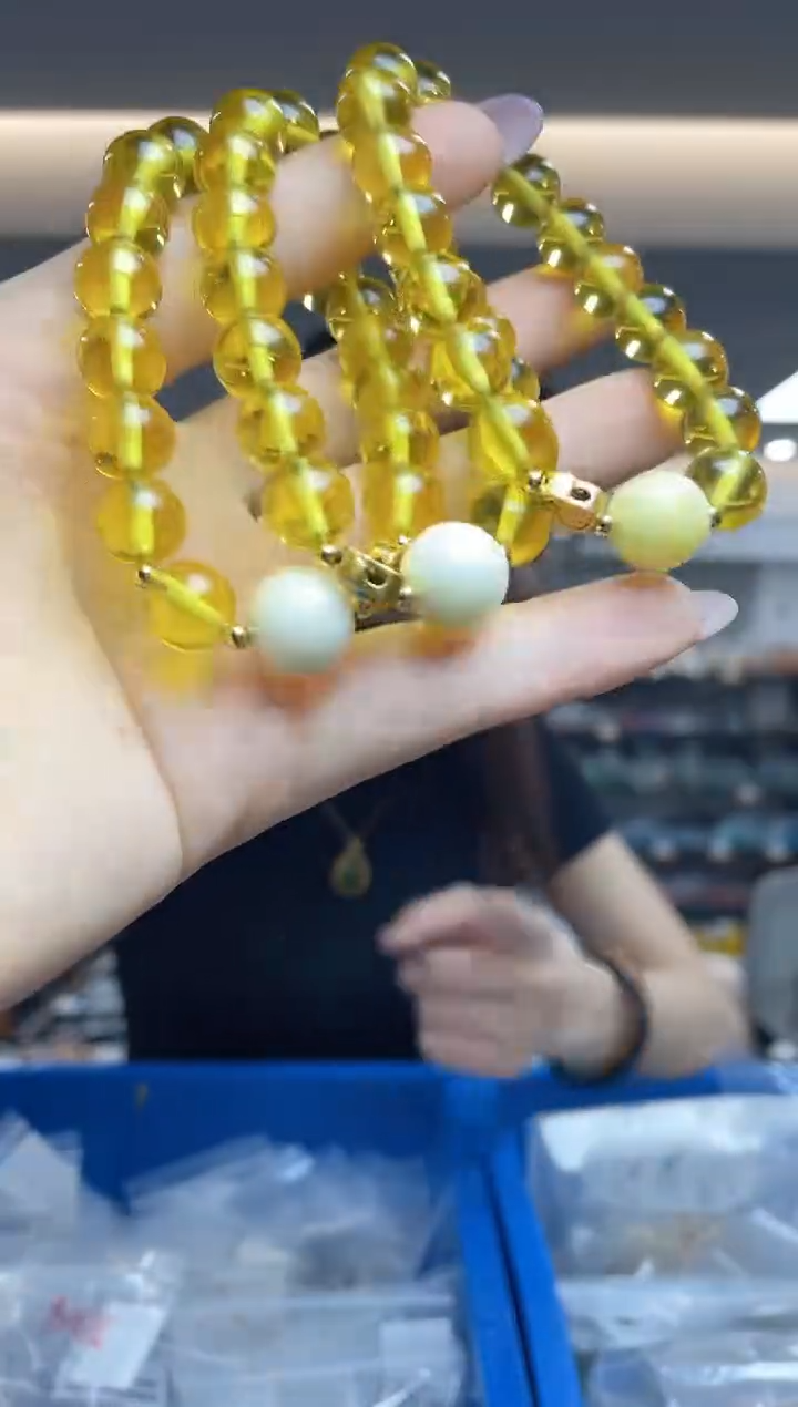 未镶嵌蓝珀裸石（多样性发一件）