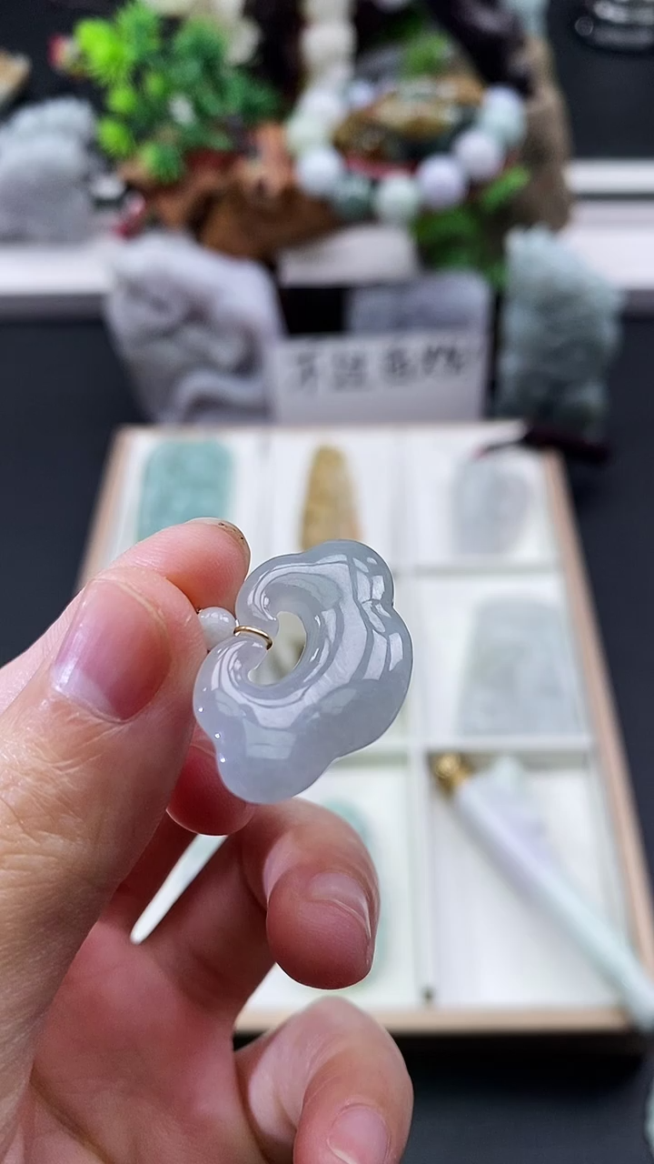 颈饰未镶嵌翡翠天然缅甸A货翡翠