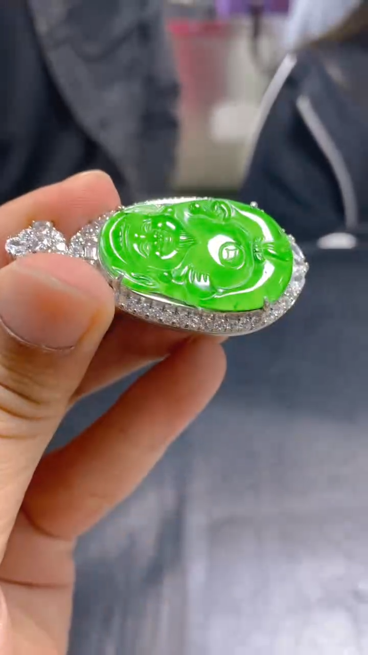 【闪购商品】翡翠吊坠(赠链)未镶嵌0313542869多样性发一