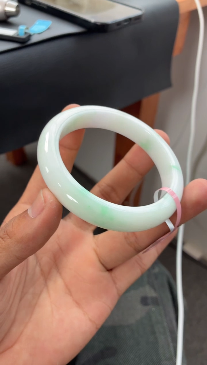 未镶嵌手镯翡翠白底飘阳绿 4号 56-57圈口