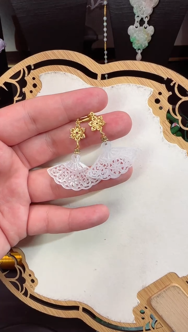 【闪购商品】翡翠颈饰未镶嵌拍照