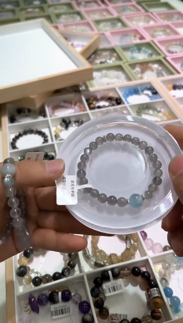 水晶手链未镶嵌灰月光多宝手链