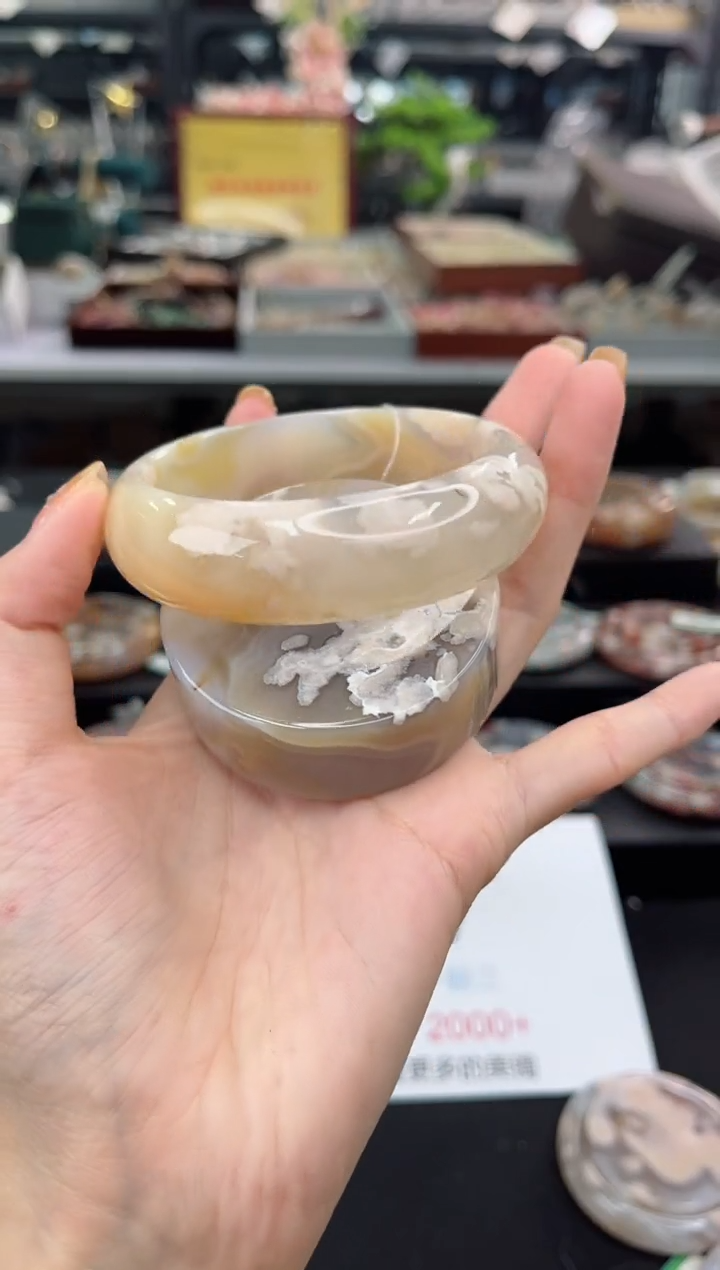 【闪购商品】石英质玉手镯未镶嵌60圈口（赠品镯心）3456277