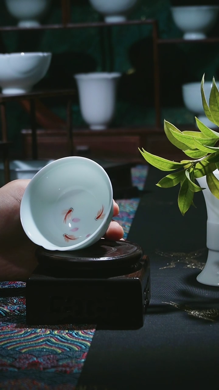 摆件陶青白瓷纯手工雕刻（孤品）