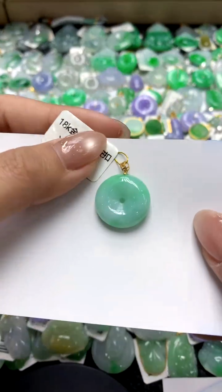 【闪购商品】翡翠颈饰18K金镶嵌111111111