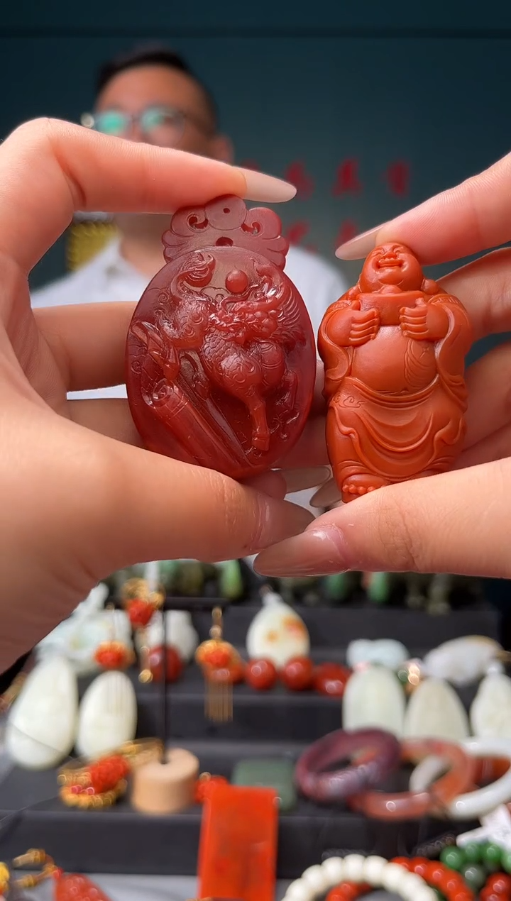 南红玛瑙未镶嵌颈饰吊坠