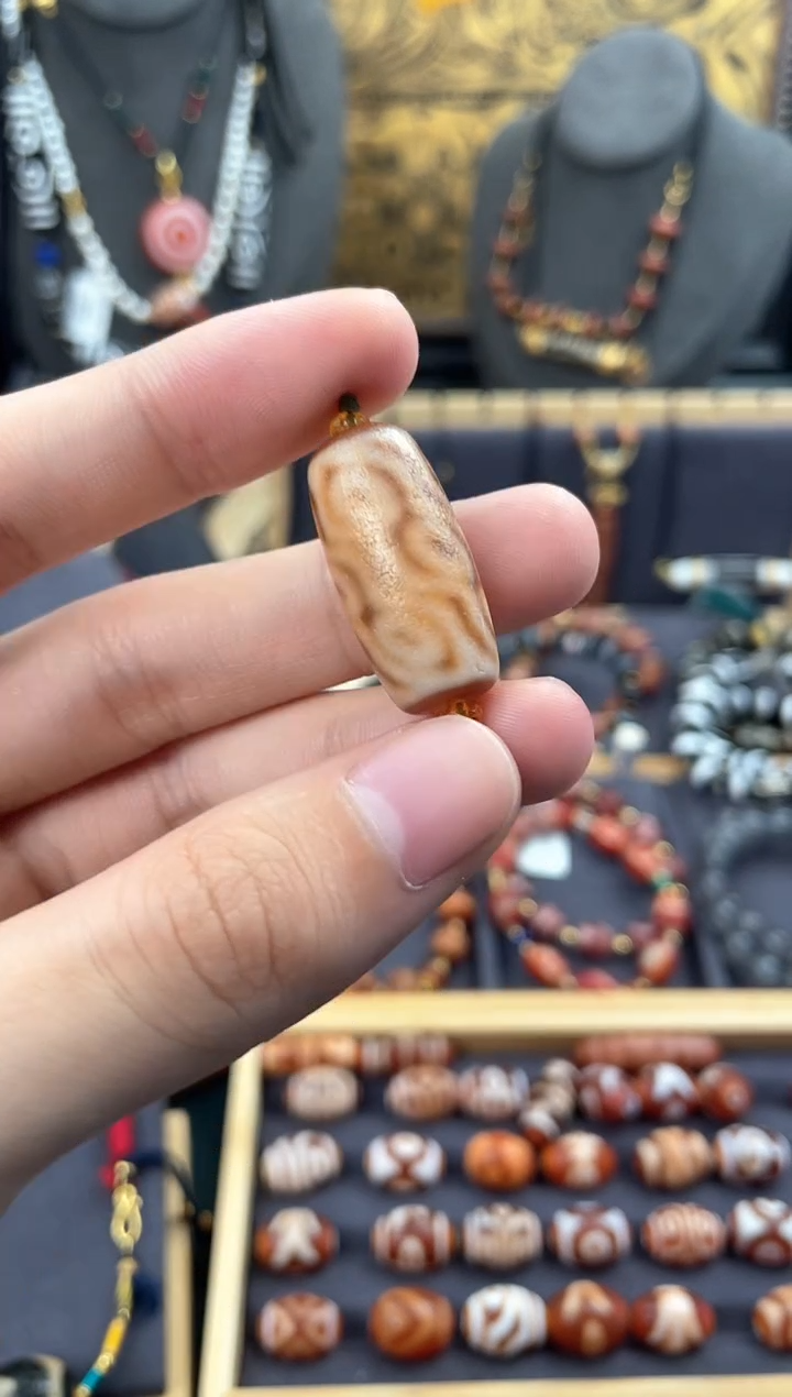 【闪购商品】玛瑙/玉髓颈饰未镶嵌金蟾凤九单珠