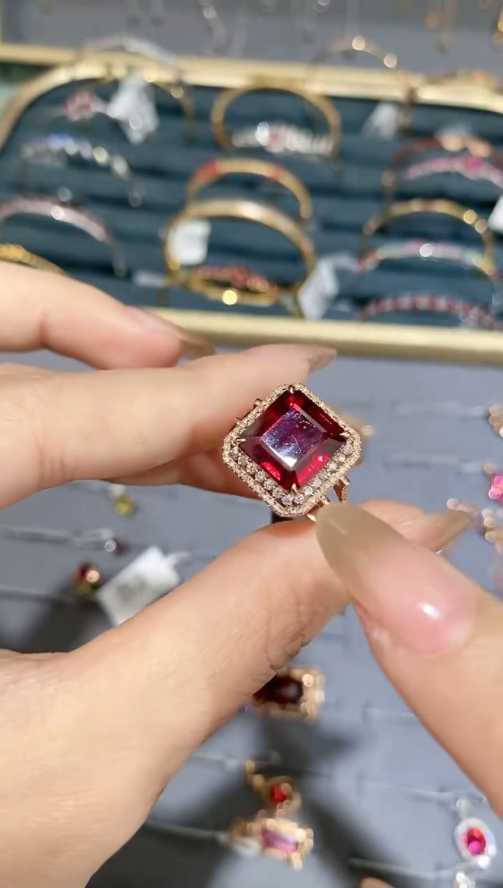 【闪购商品】碧玺戒指18K金镶嵌戒指