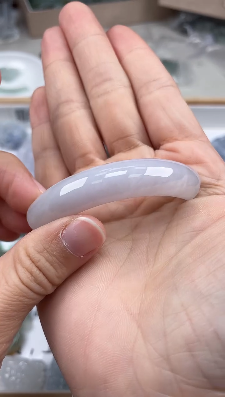 【闪购商品】翡翠颈饰未镶嵌翡翠挂件半镯