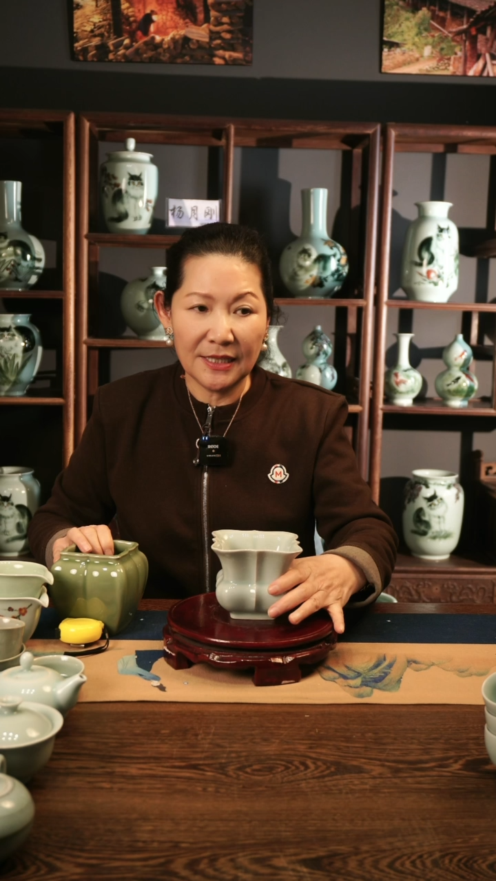 【闪购商品】青瓷 粉青 四方花口 水盂