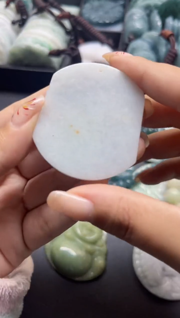 【闪购商品】翡翠颈饰未镶嵌翡翠