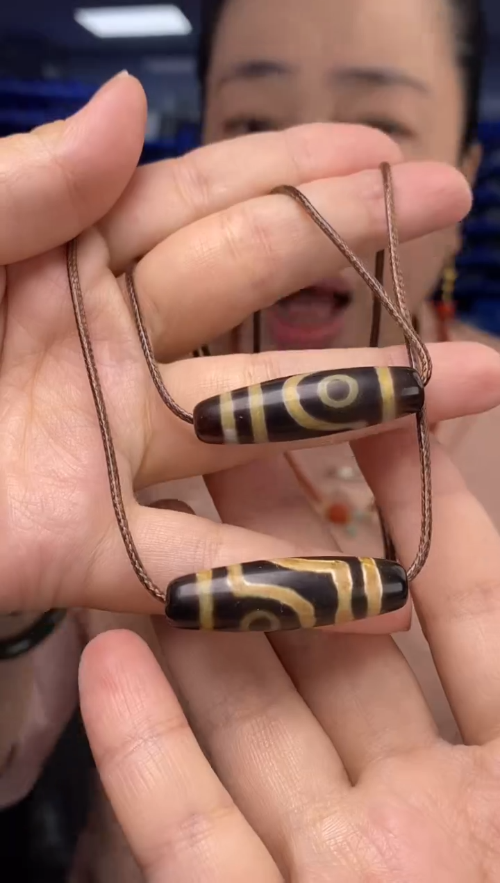 未镶嵌颈饰玛瑙/玉髓多样性发货发其一 