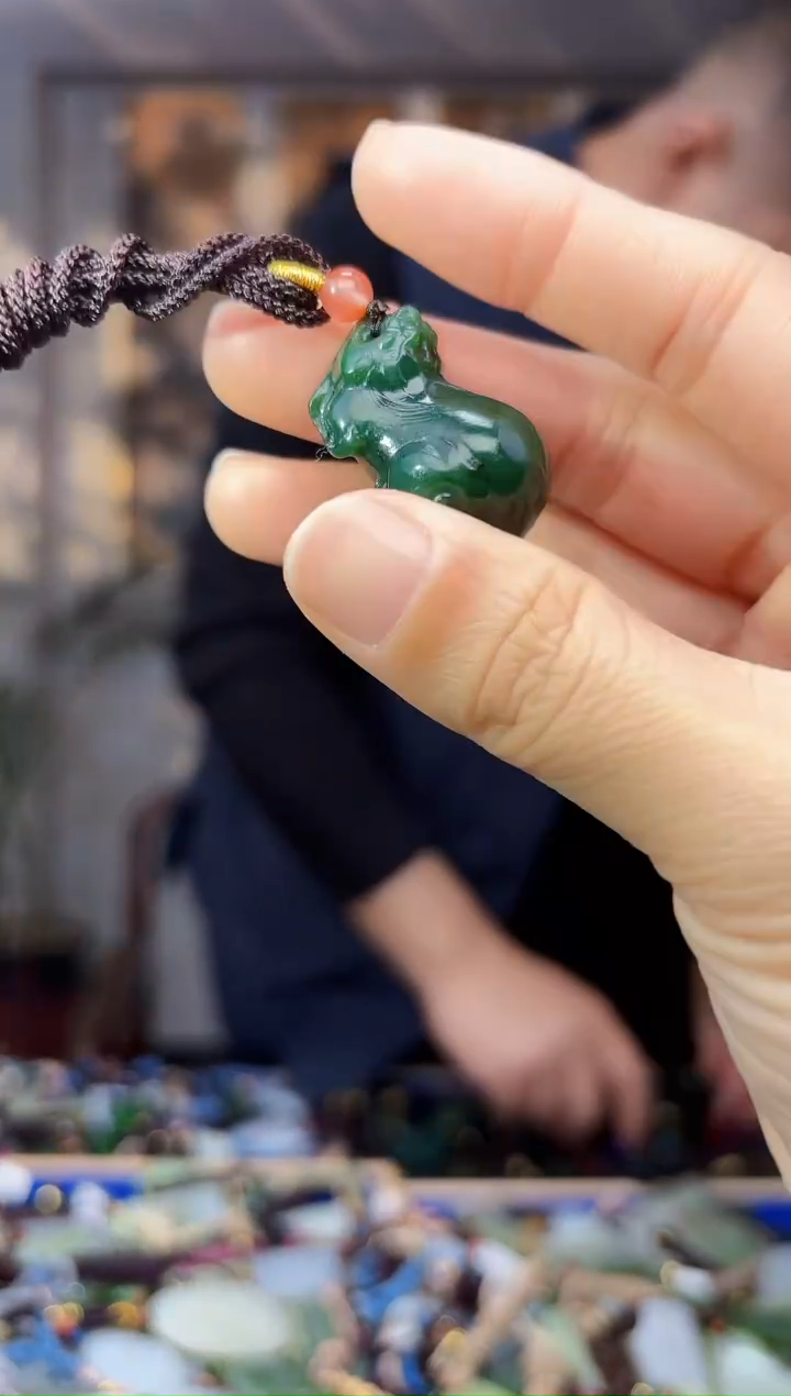 【闪购商品】和田玉颈饰未镶嵌拍一发一