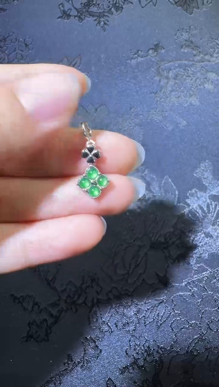 【闪购商品】翡翠吊坠(不含链)银S925镶嵌多宝