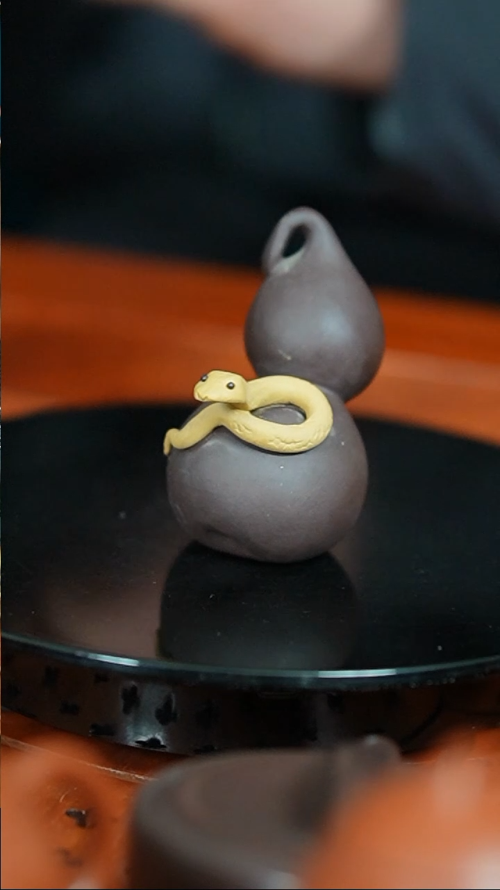 【闪购商品】紫砂茶宠段泥生肖蛇紫泥葫芦精品摆件