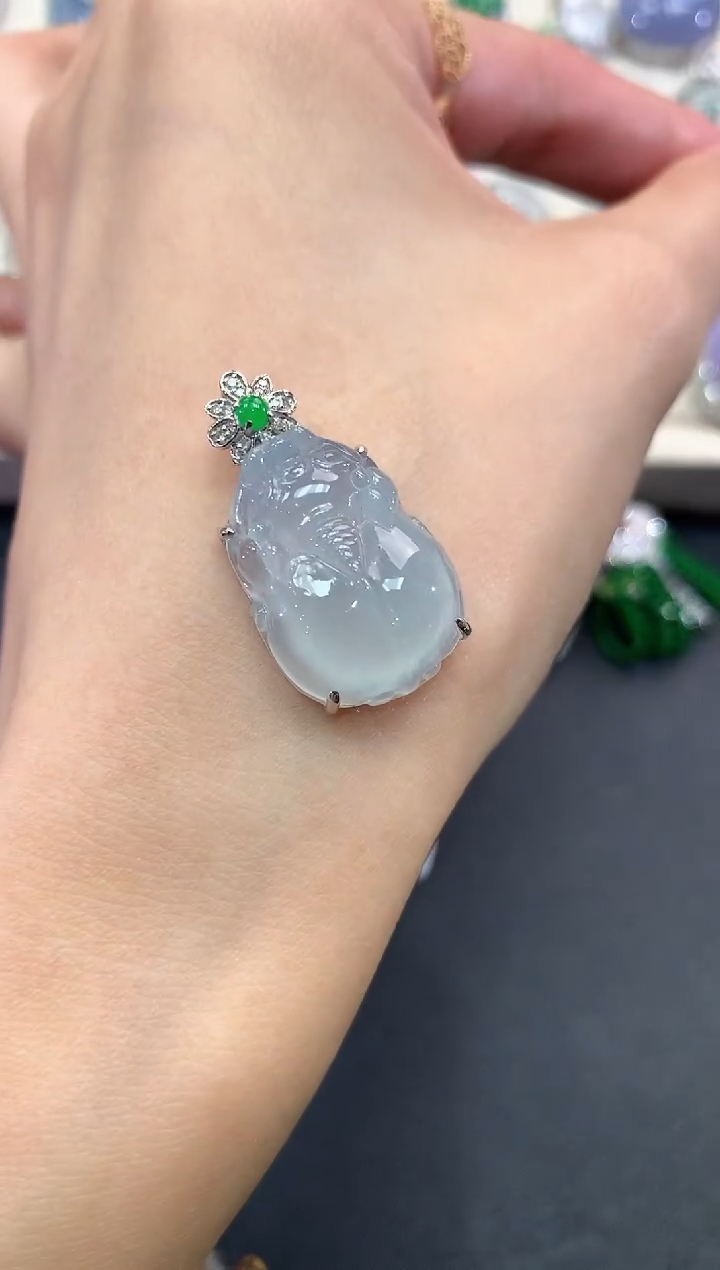 【闪购商品】翡翠吊坠(不含链)18K金镶嵌q31