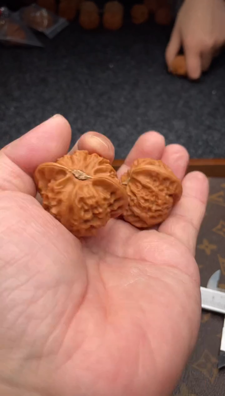 把件文玩核桃 B 244 号  42 尺宫灯