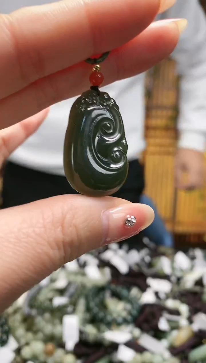 【闪购商品】和田玉颈饰未镶嵌多样性发货，拍一发一