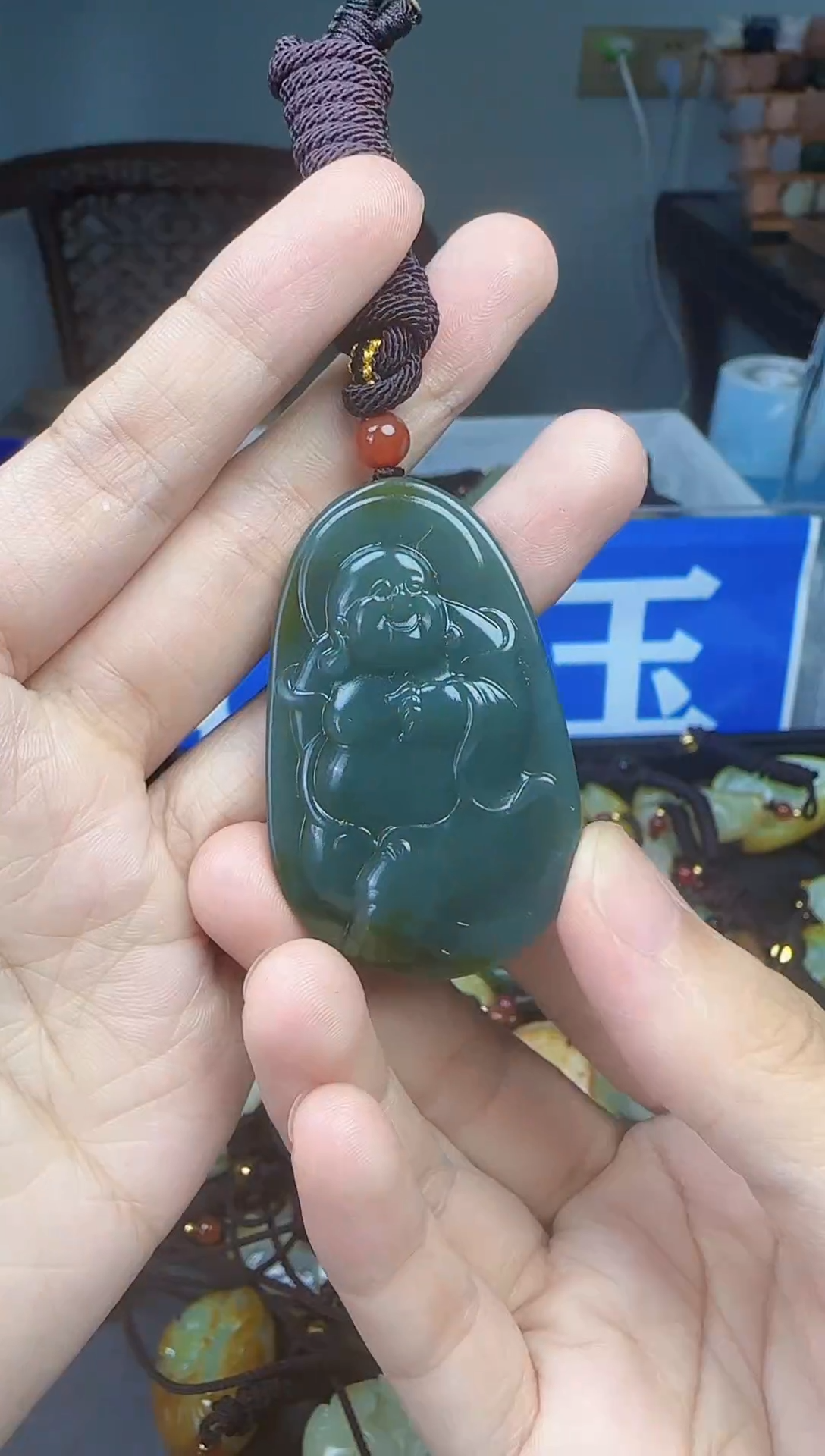 和田玉未镶嵌颈饰1