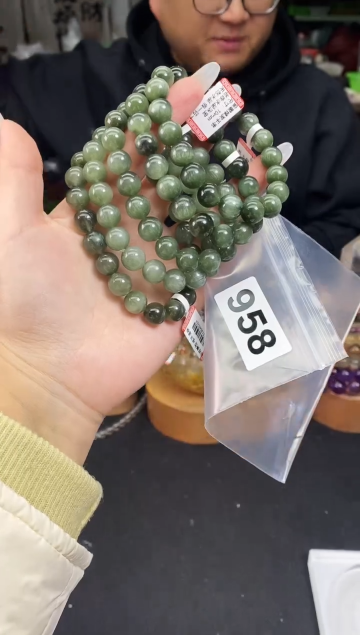 【闪购商品】水晶手串未镶嵌手串958多样性发其一