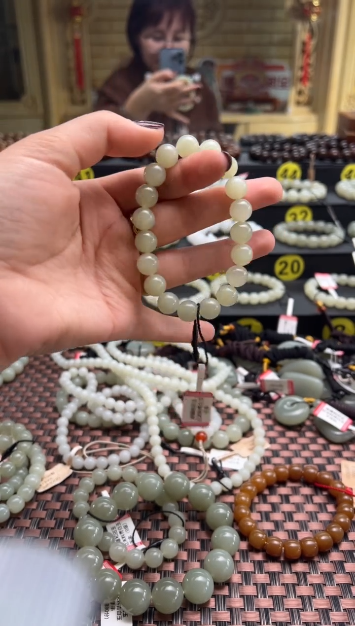 【闪购商品】和田玉手链未镶嵌且末料青白玉手串卡10