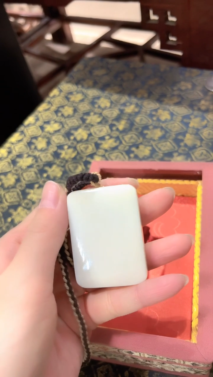 【闪购商品】和田玉颈饰未镶嵌y011
