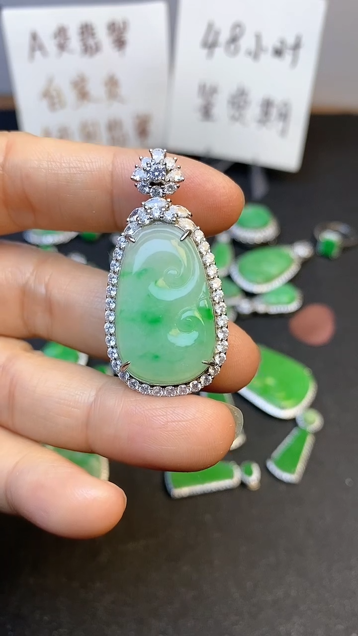 【闪购商品】翡翠吊坠(不含链)银S925镶嵌翡翠如意吊坠