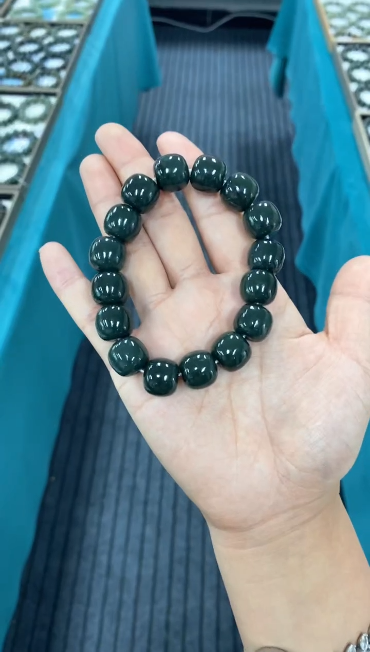 和田玉未镶嵌珠宝奇石纯天然新疆和田玉卡14LXZ14