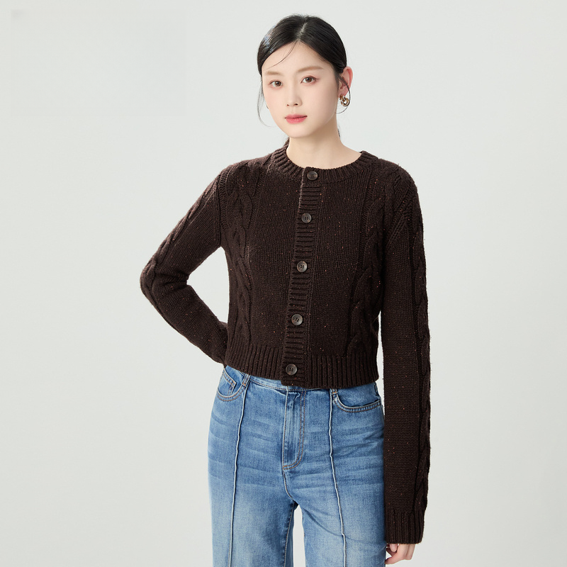 哥弟品质女装秋冬新款时尚简约气质百搭圆领针织短款开衫1499250