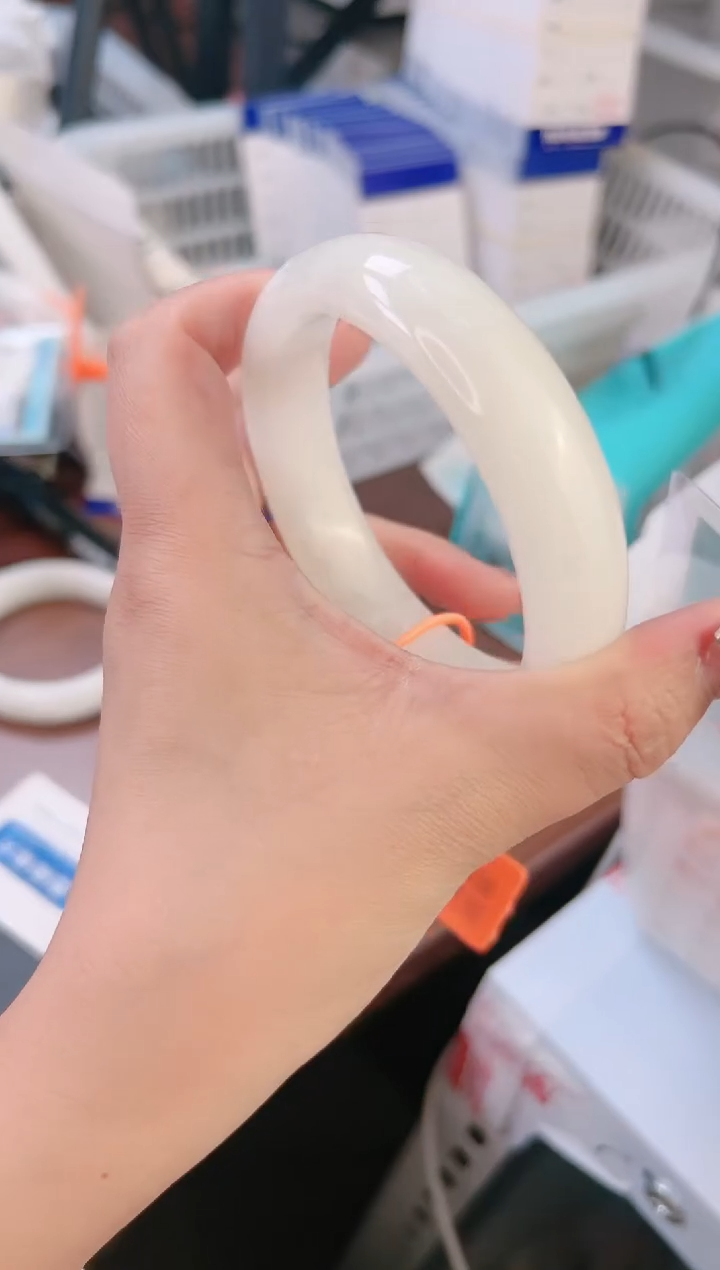 未镶嵌手镯和田玉11T24-63