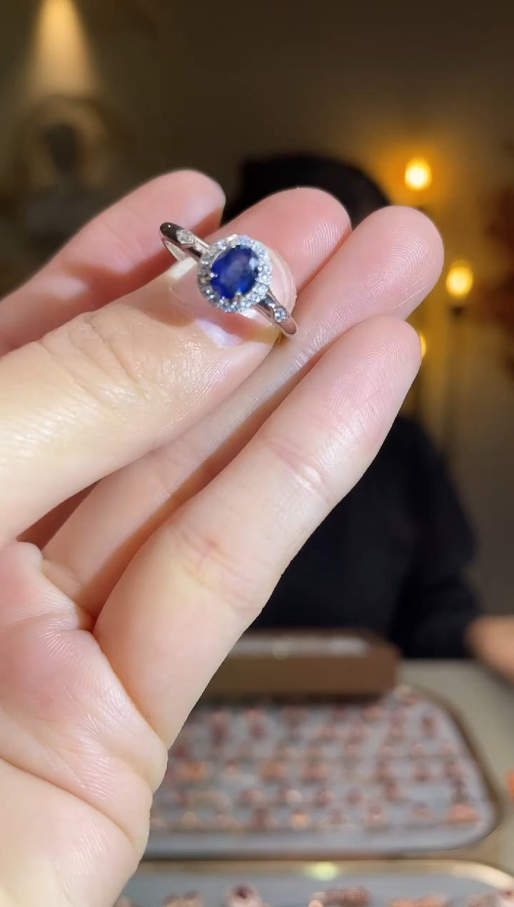 手饰蓝宝石银S925镶嵌手饰