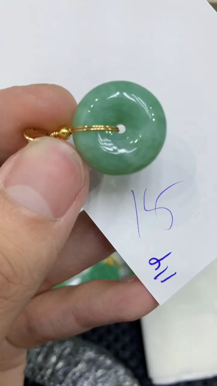 颈饰未镶嵌翡翠缅甸A货翡翠