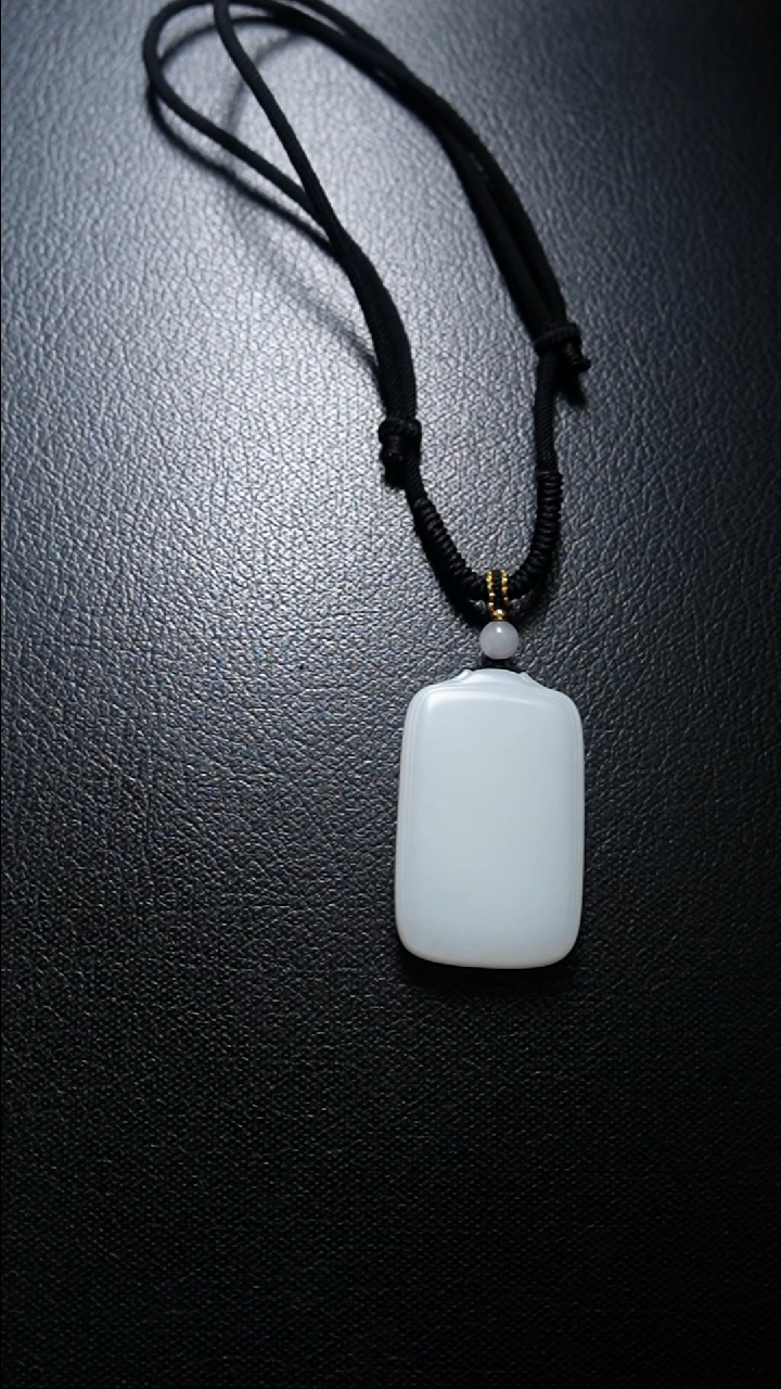 【闪购商品】和田玉颈饰未镶嵌无事牌