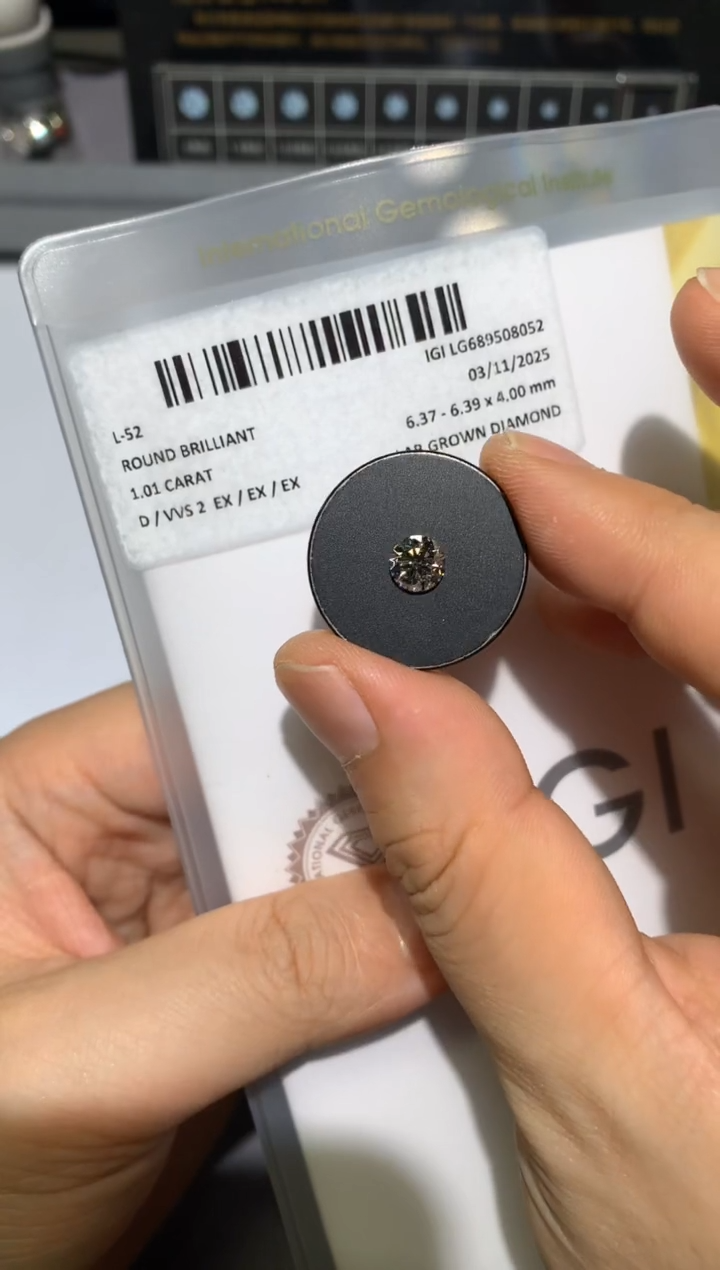 实验室培育钻石裸石未镶嵌1.01D689508052