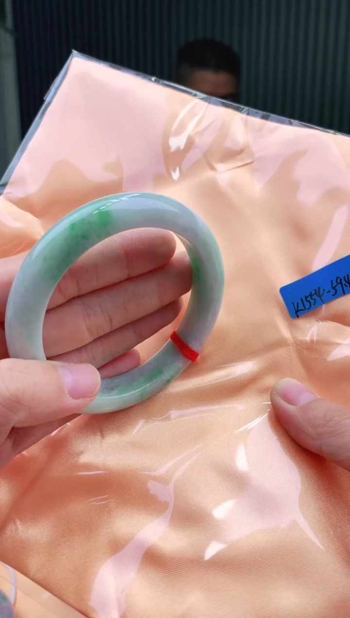 未镶嵌手镯翡翠59