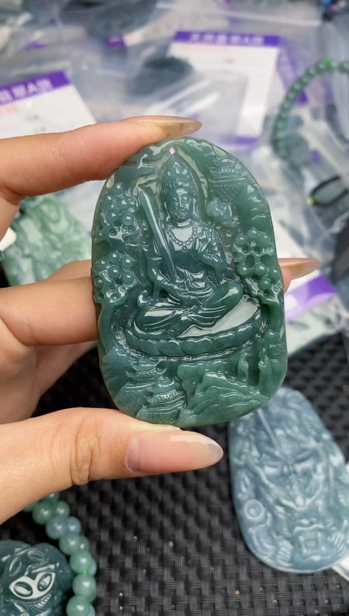 【闪购商品】翡翠颈饰未镶嵌1111111111