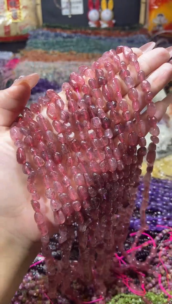 【闪购商品】水晶珠宝半成品未镶嵌随形星光草莓晶