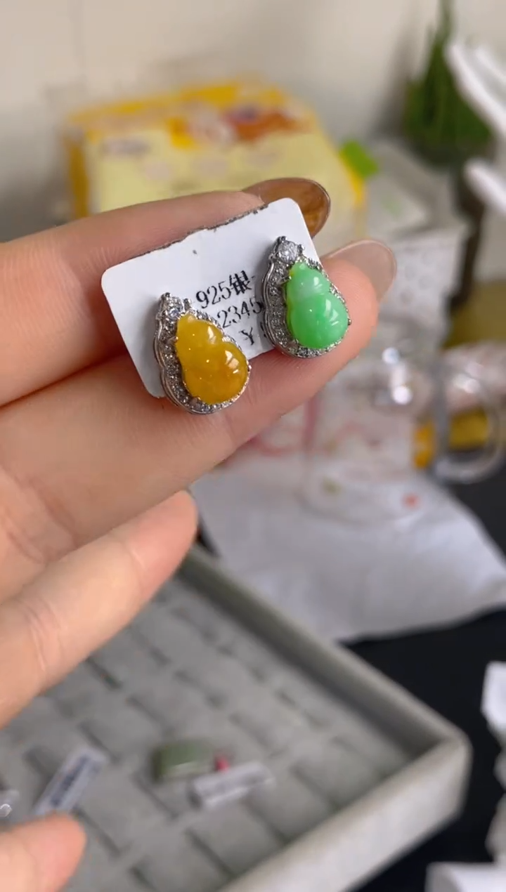 银S925镶嵌戒指翡翠百内无证书