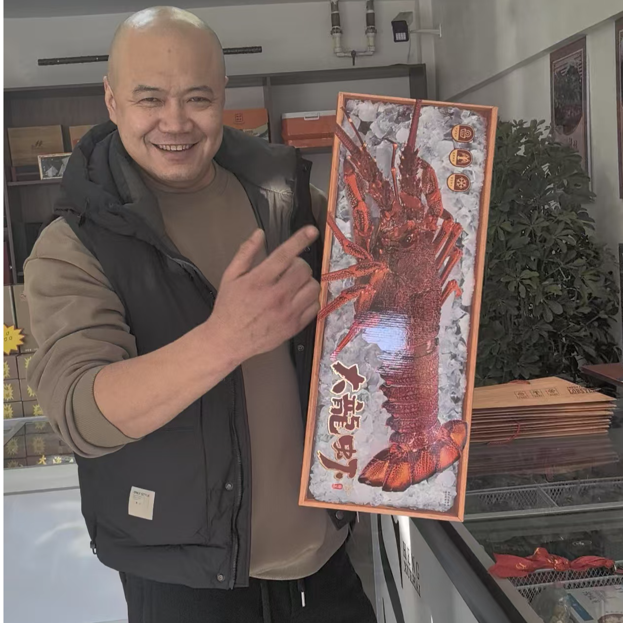 冷冻保鲜龙虾肉质肥美口感鲜甜