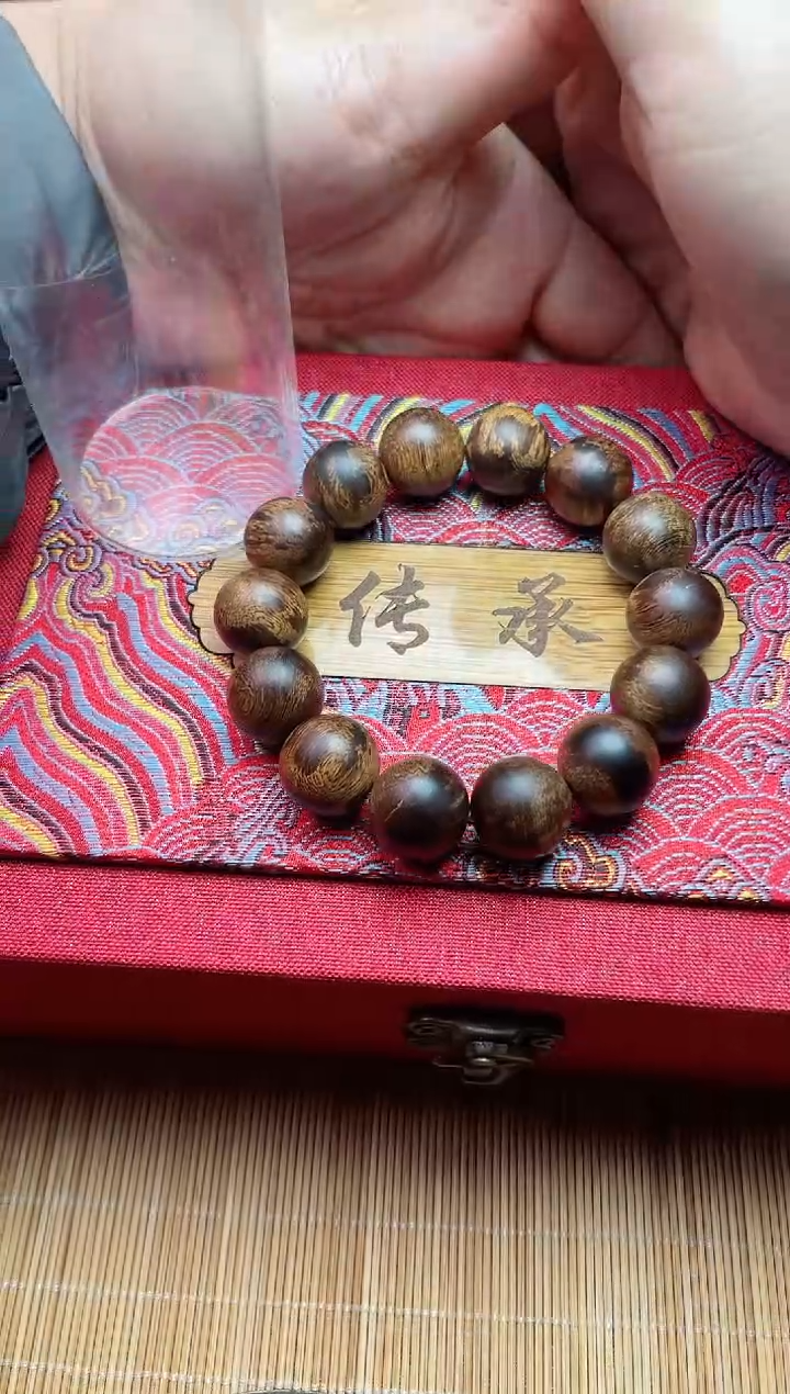 【闪购商品】沉香手串越南芽庄土沉沉水留疤Q16938720